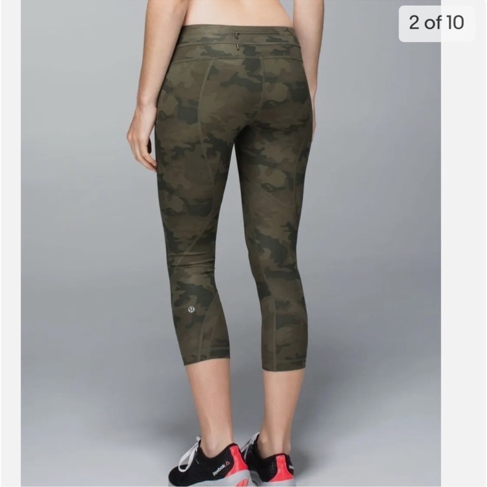 Lululemon Run Inspire Crop green camo yoga athletic workout legging tight size 6